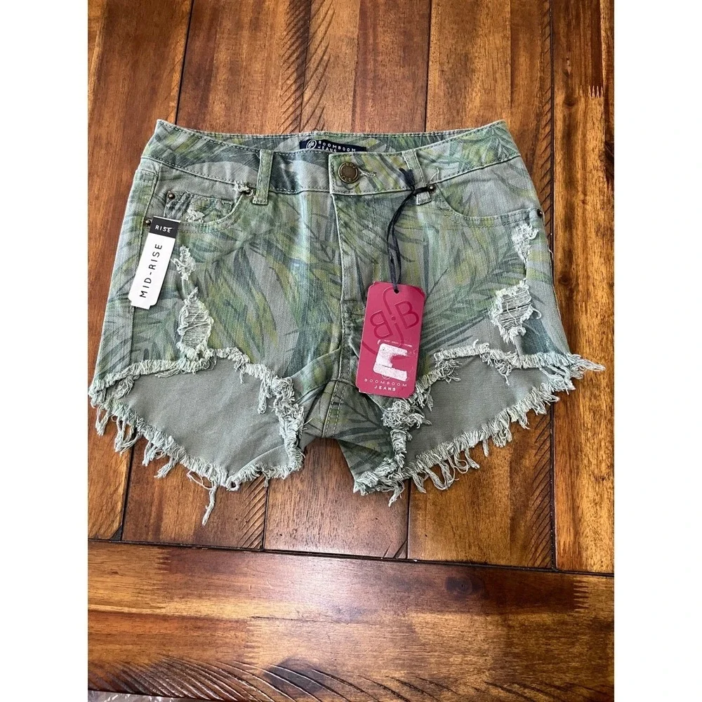 Boom Boom Jeans Denim Shorts Woman Size 5 Green NEW Tropical‎ Distressed